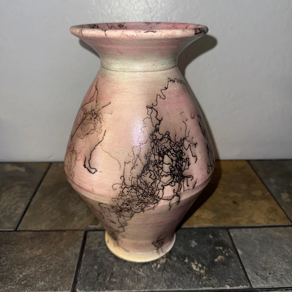 Handcrafted Navajo Horse Hair Pottery Vase 11in